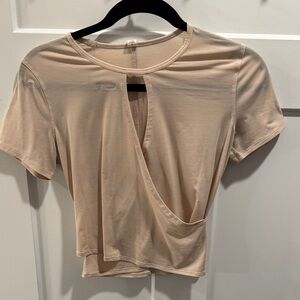 Lululemon Athletica Cream Short Sleeve Tee